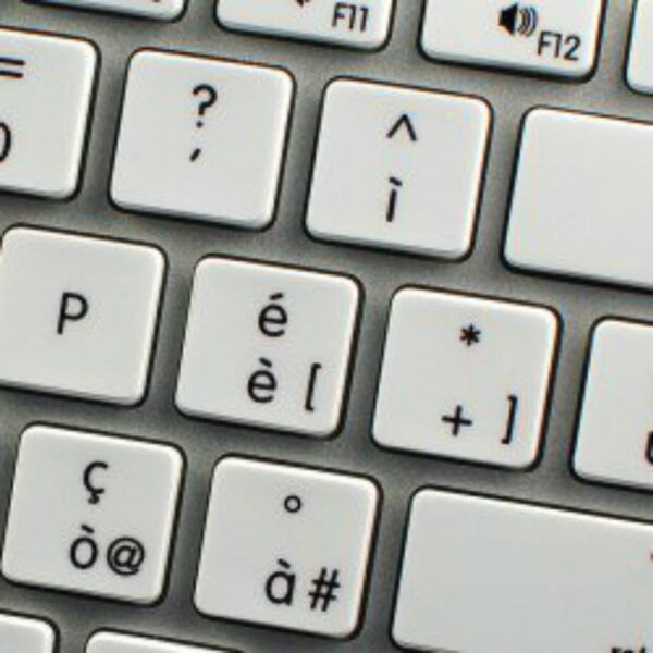 Adesivi Italiano Fondo Trasparente Lettere Nere - 12x12mm