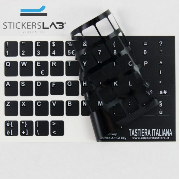 Adesivi Italiano Fondo Nero Lettere Bianche 11.5mmx12mm