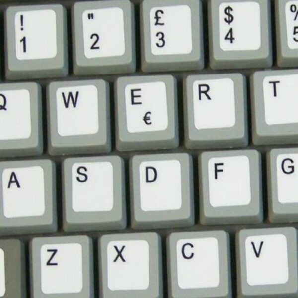 Adesivi italiano fondo bianco lettere nere 11,5x12mm